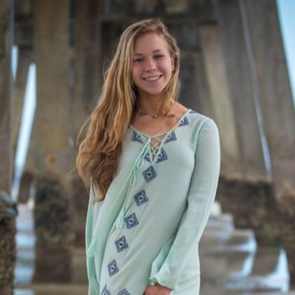 Meet your Posher, Caroline